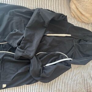 Vuori Women’s Zip Up Jacket in Black